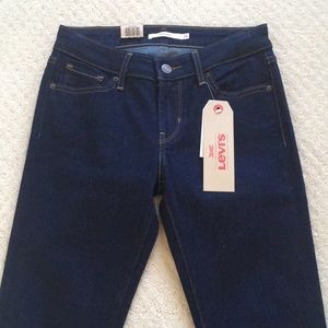 Levi’s 711 Skinny Jeans Dark Wash